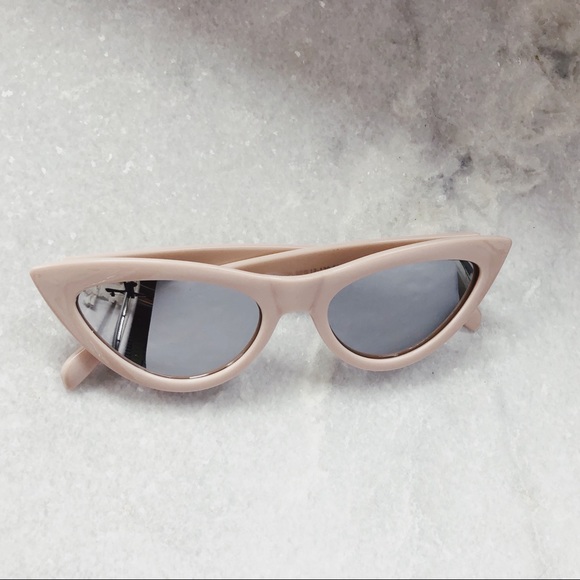 🆕Solstice Nude & Silver Mirror Cat Eye Sunnies - Picture 3 of 7